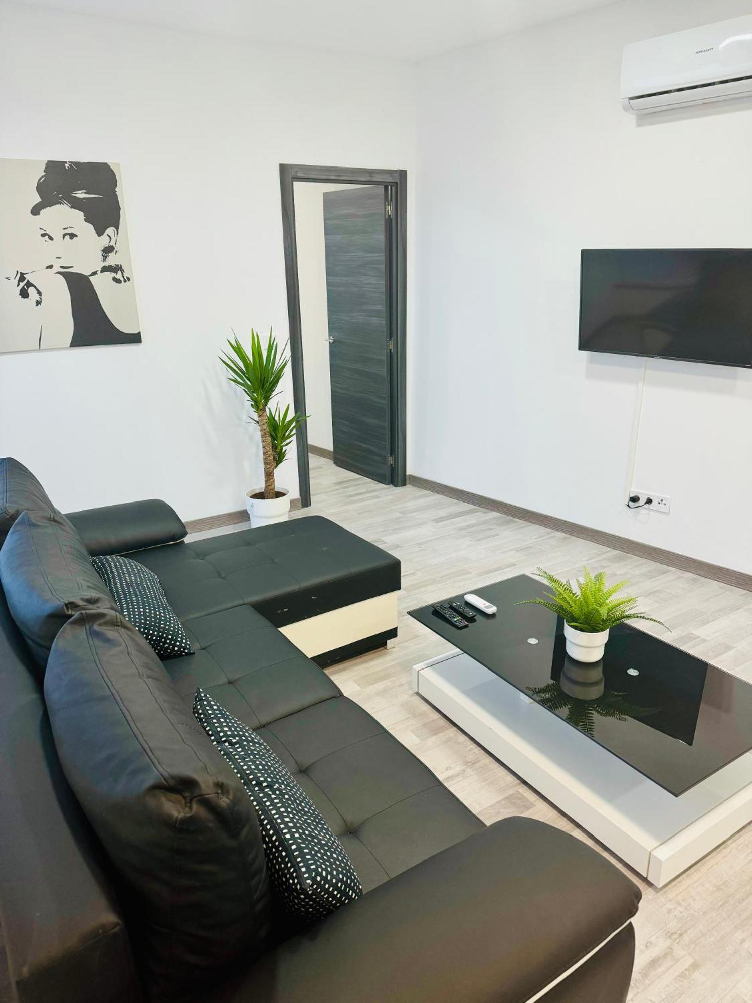 Duplex Th Sanse Norte San Sebastian de los Reyes Bagian luar foto
