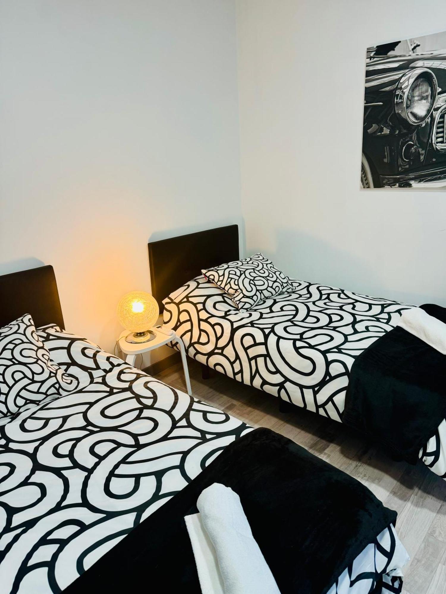Duplex Th Sanse Norte San Sebastian de los Reyes Bagian luar foto